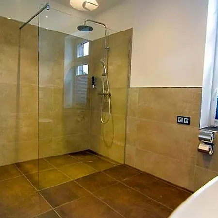 فندق Schiefer &